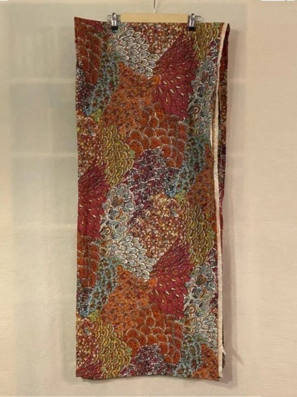 Anthropologie cotton pink orange feather print 84" x 96" wall hanging tapestry